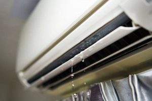 شایع ترین دلایل ریزش آب از کولر گازی+ روش های رفع آن